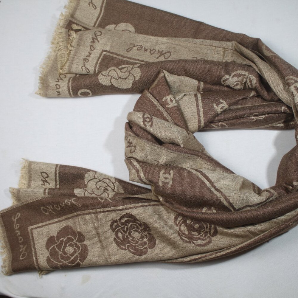 Authentic Chanel Scarf wrap stole 65% Cashmere 35% Silk Brown Used - Picture 7 of 10